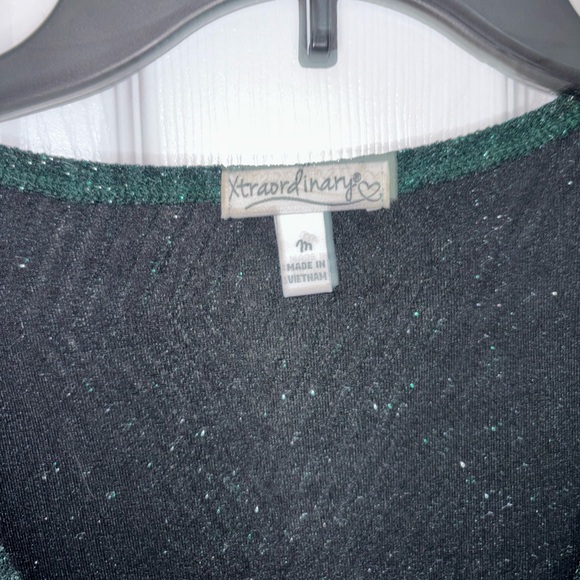 Xtraordinary Sparkling Green Top - Picture 5 of 5